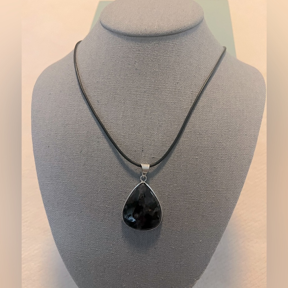 SALE***NWOT Natural Gabbro .925 Silver Choker Cord Necklace